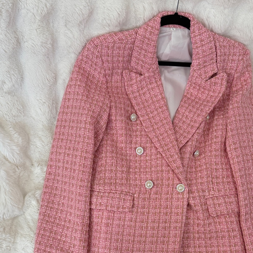 Elegant Pink Tweed Double-Breasted Blazer